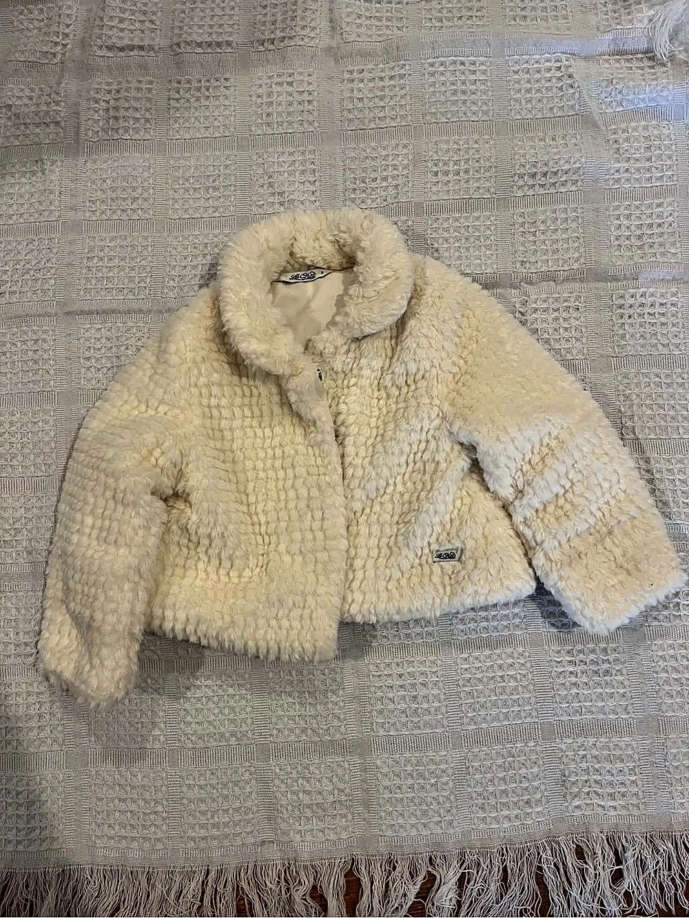 Le Chic Cream Sherpa Jacket Like New